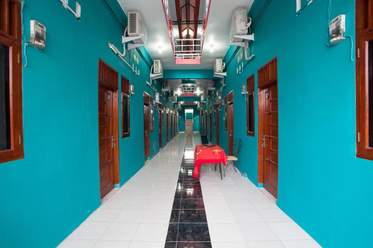 Oyo 1978 Pondok Indah Residence Medan Buitenkant foto